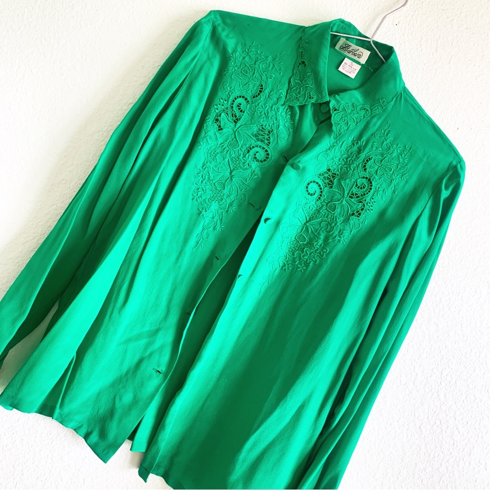 VINTAGE Barbara silk emerald green long sleeve lace detail button shirt top M